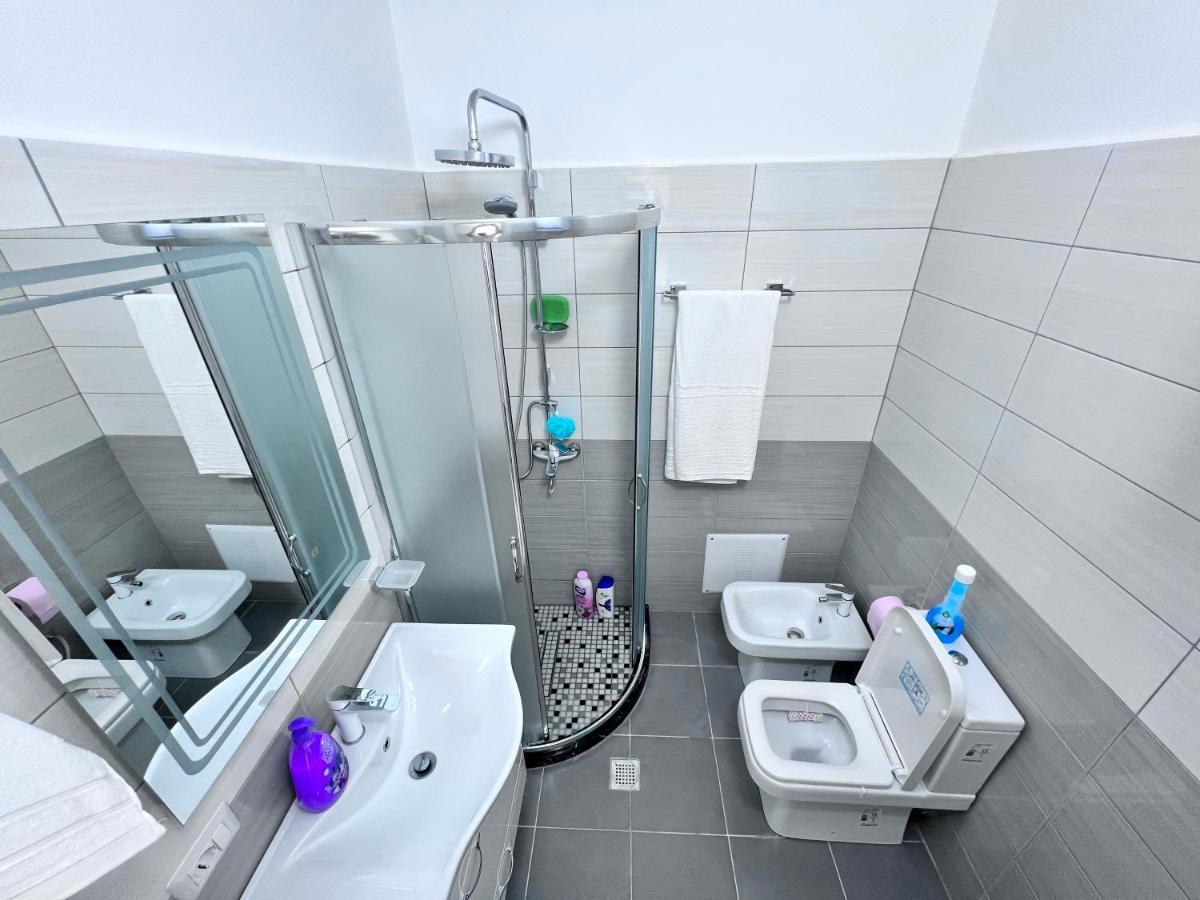 Appartamento White Luxury Shkodër Esterno foto